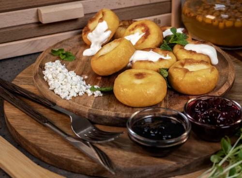 Сырники с изюмом