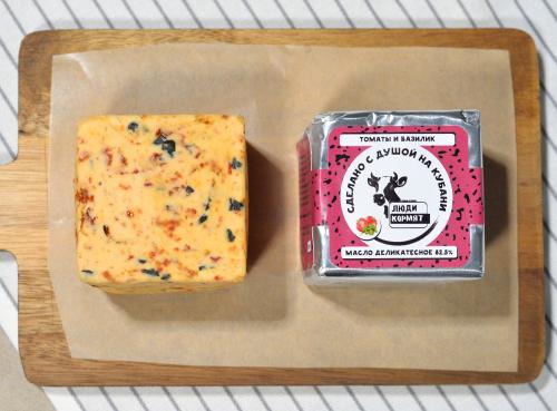 Деликатесное сливочное масло "Томаты и базилик"