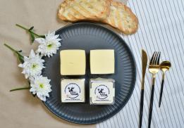 Люди Кормят